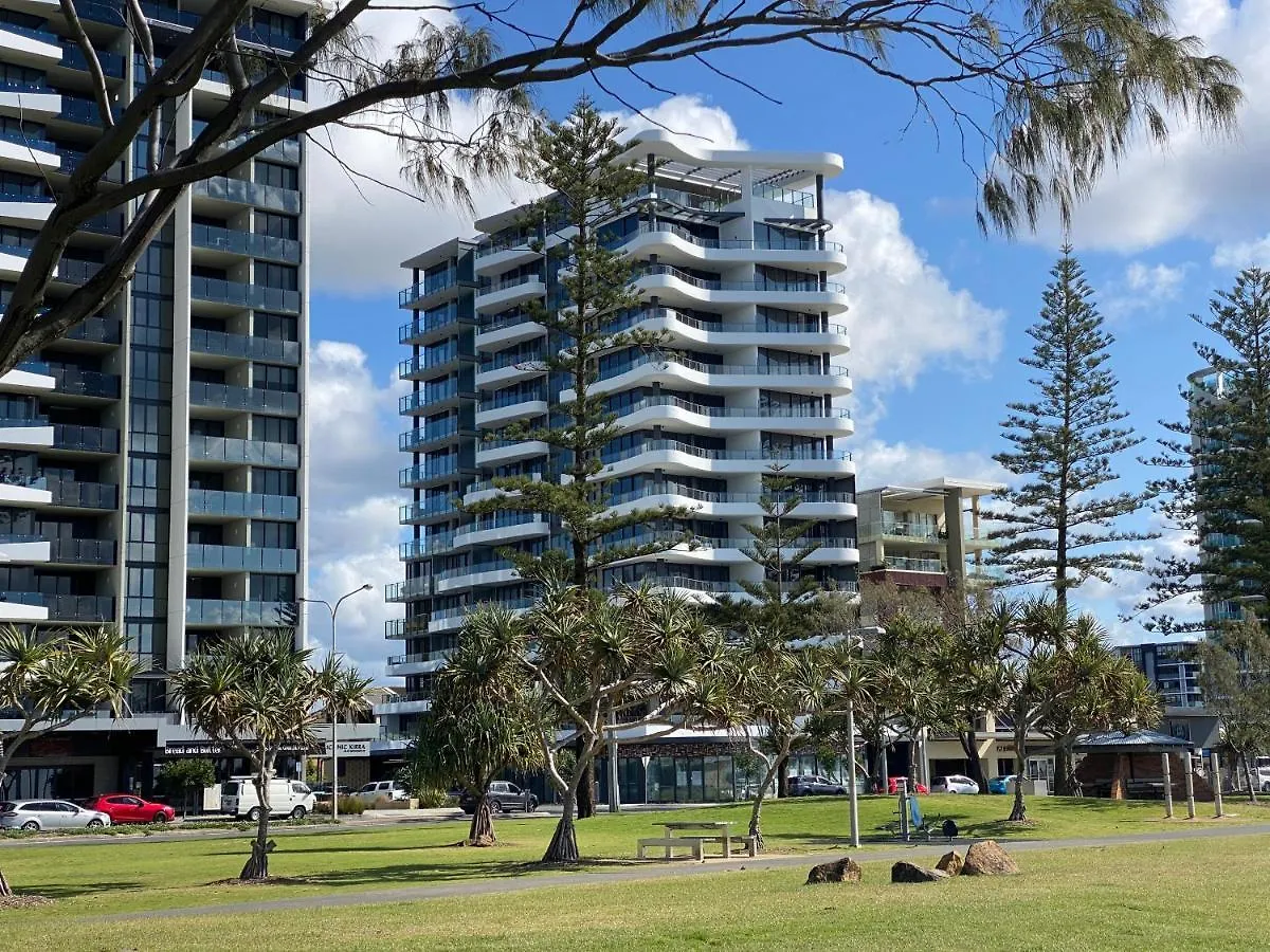 X Kirra Apartments Gold Coast 0*,