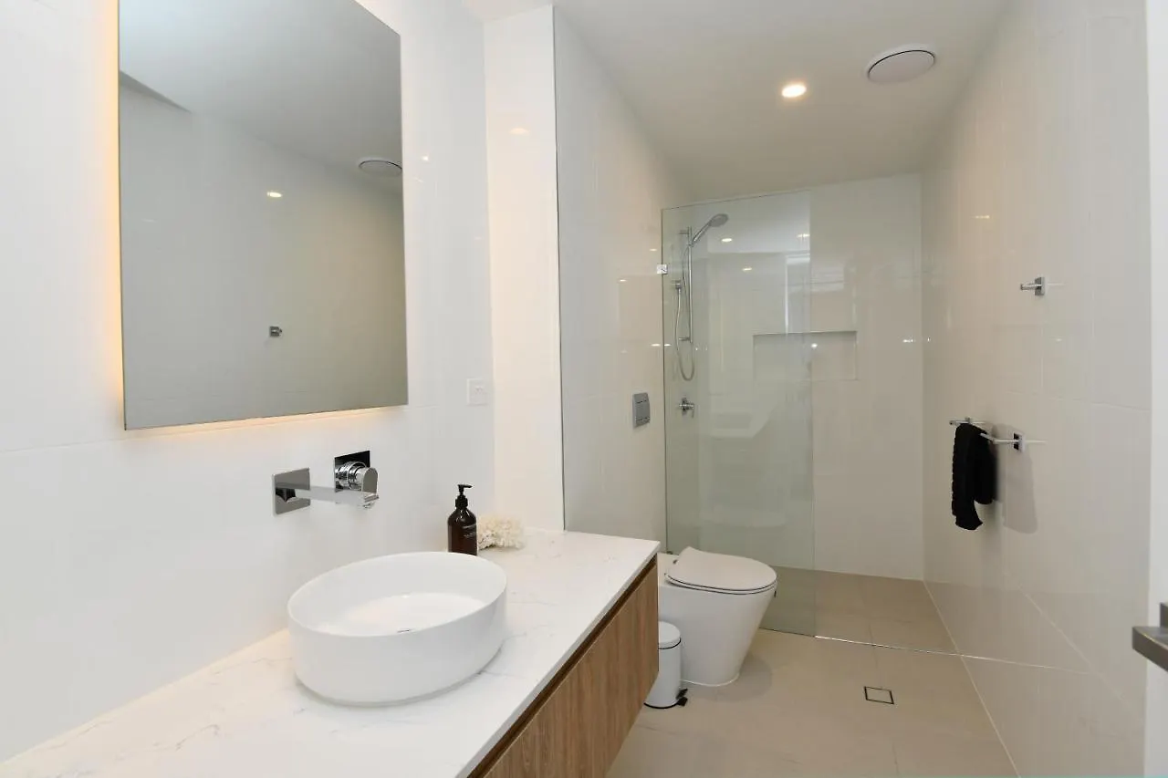 X Kirra Apartments Gold Coast Aparthotel