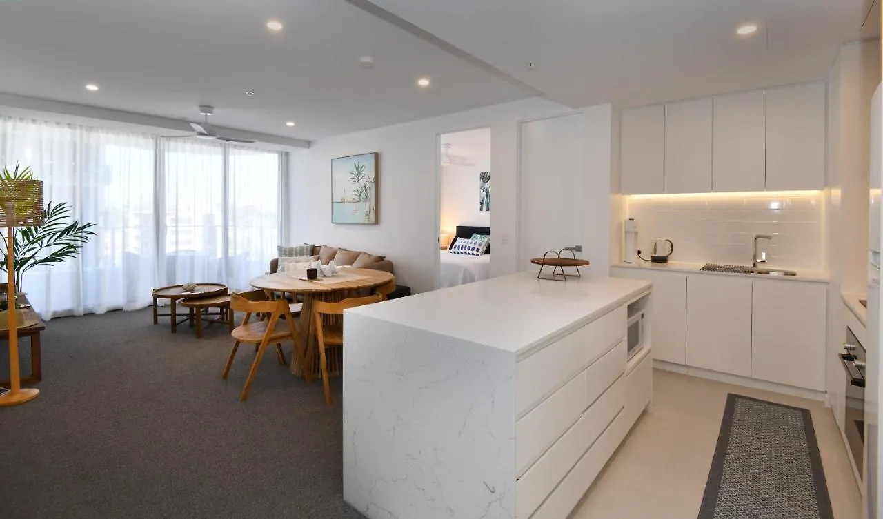 X Kirra Apartments Gold Coast Aparthotel