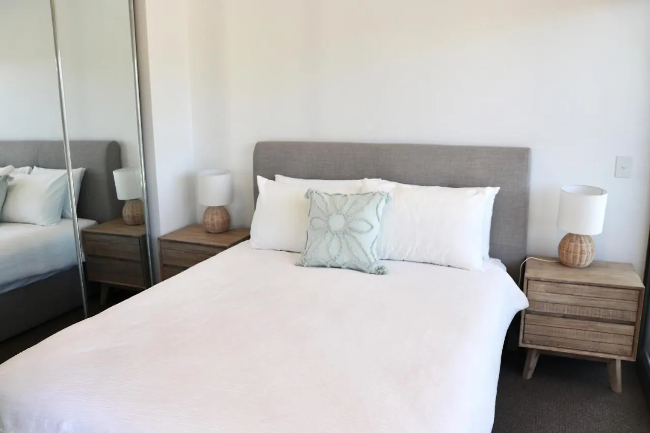 Aparthotel X Kirra Apartments Gold Coast