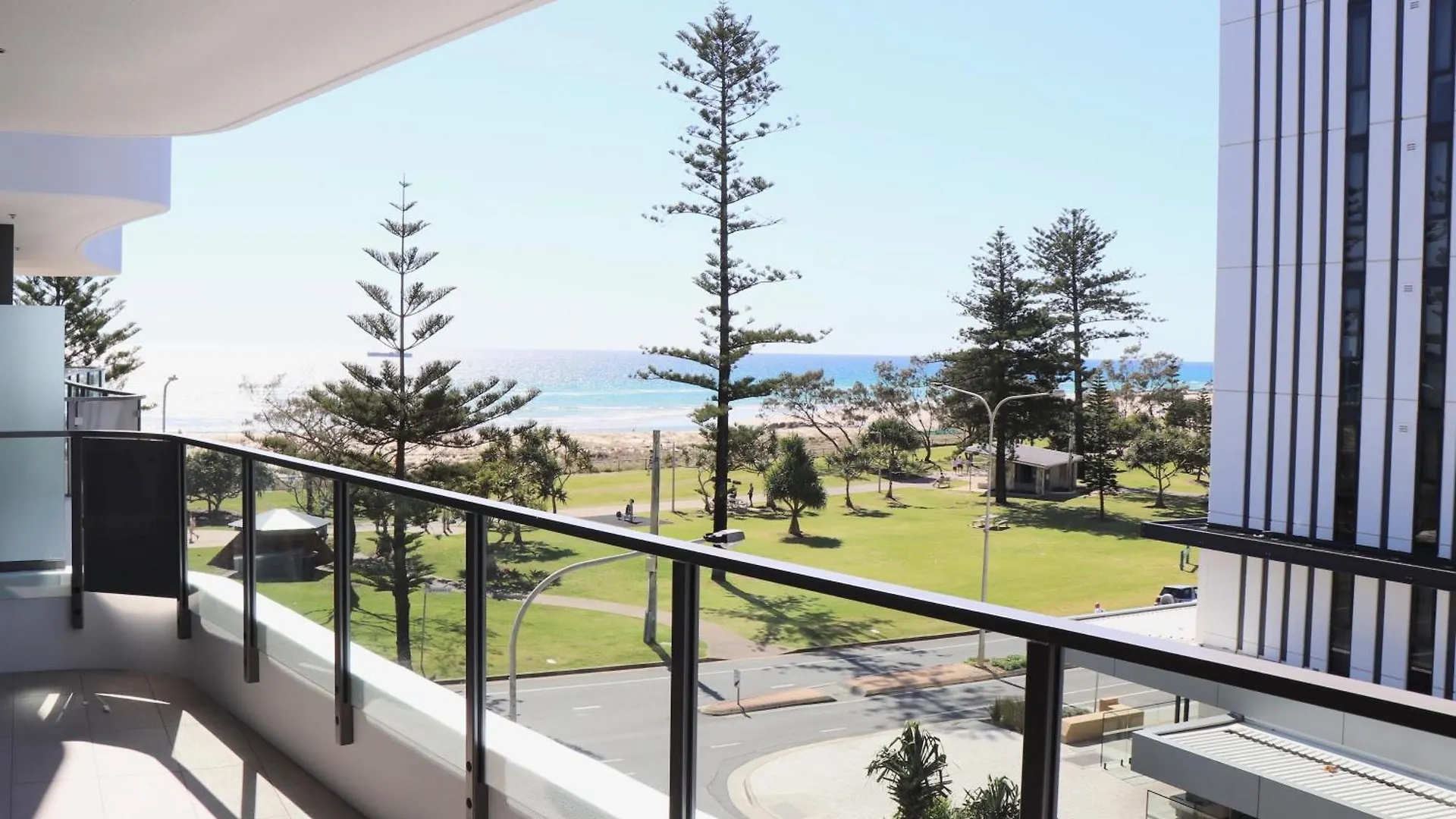 Aparthotel X Kirra Apartments Gold Coast